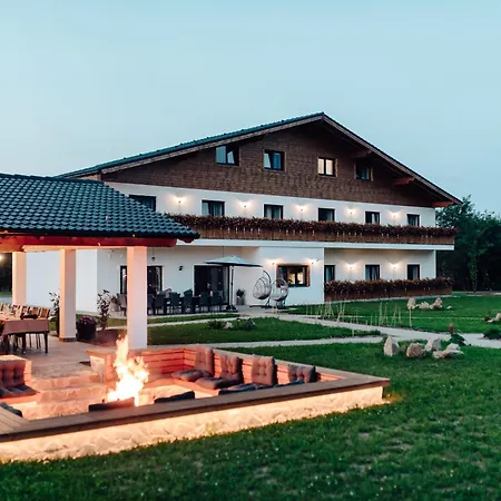 Πανσιόν Casa Hirsch 4*